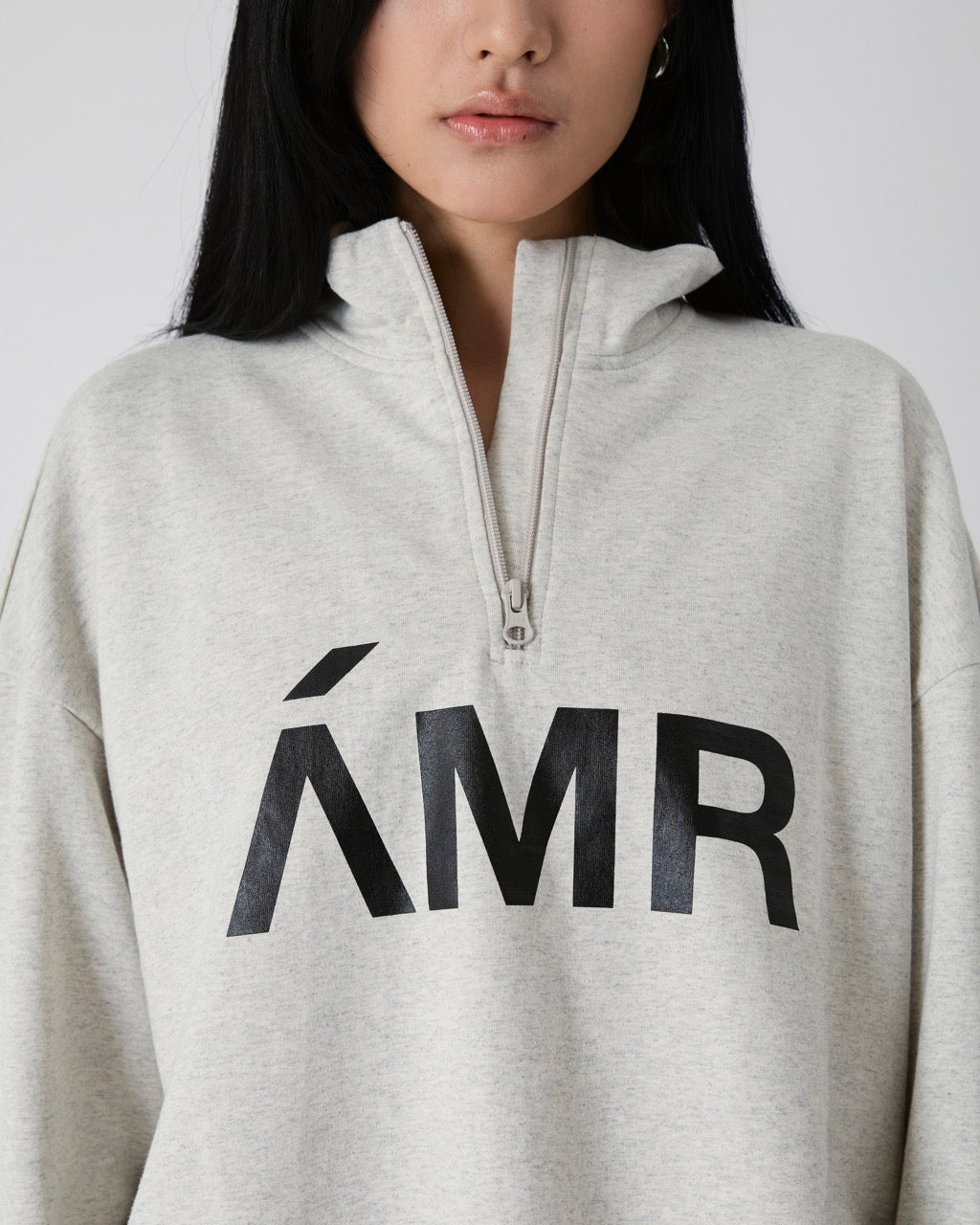 Découvrir - AMR Logo Zip Collar Sweater in Light Grey