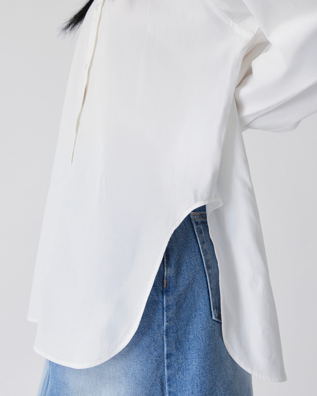 Découvrir - Cotton Poplin Shirt in White